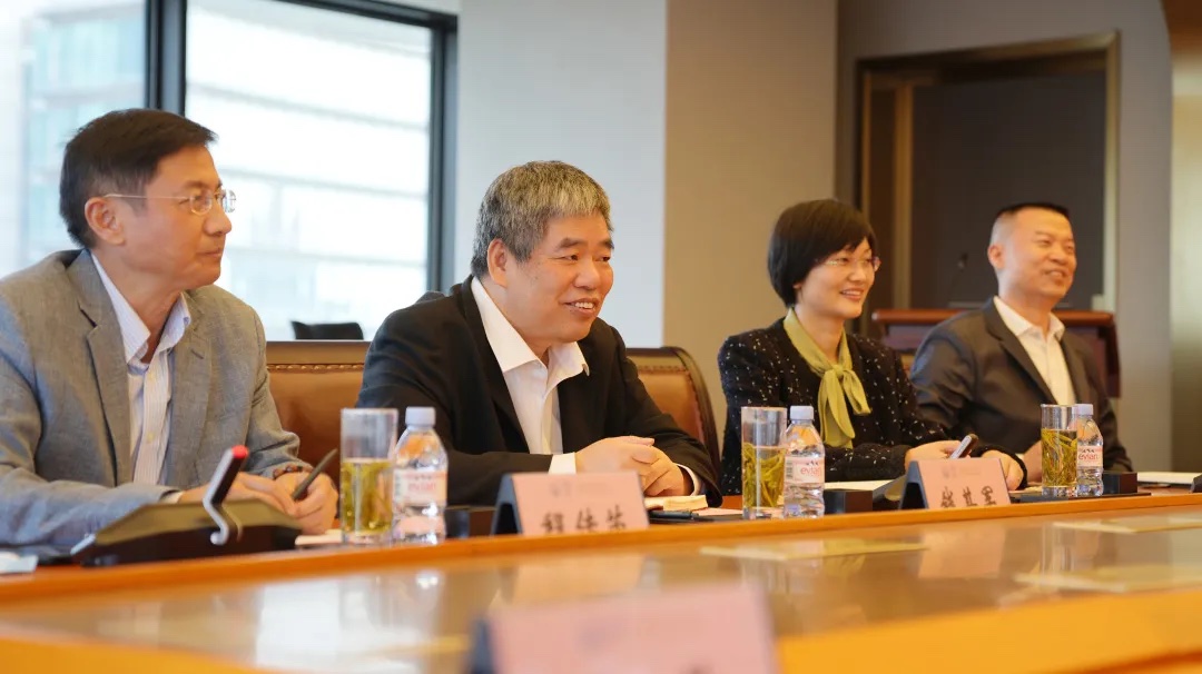 UB8(�й���)���Źٷ���վ