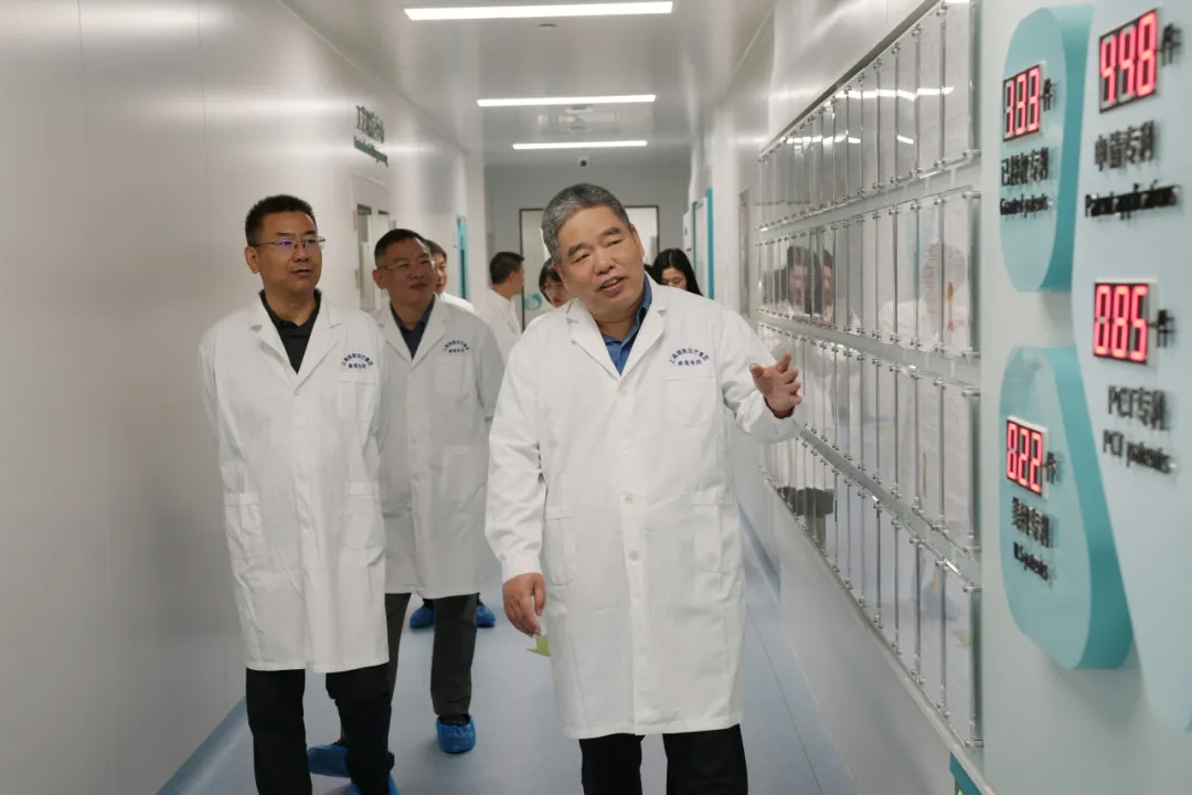 UB8(�й���)���Źٷ���վ